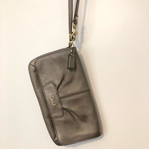 👜 Metallic Brown Coach Wristlet Clutch